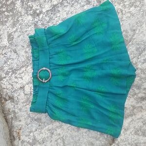 Ann Taylor Balloon/Paper Bag dressy shorts in Teal.  Size small.  Belted.